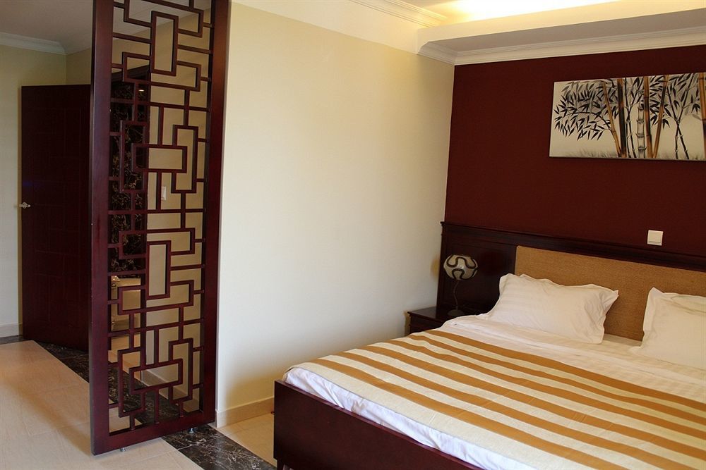 Roca Golf Hotel Bujumbura Bagian luar foto