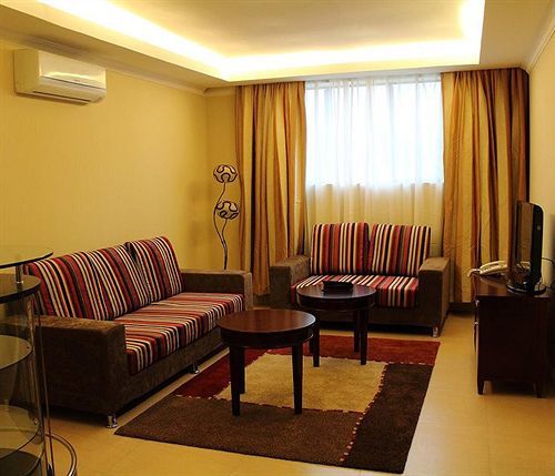 Roca Golf Hotel Bujumbura Bagian luar foto